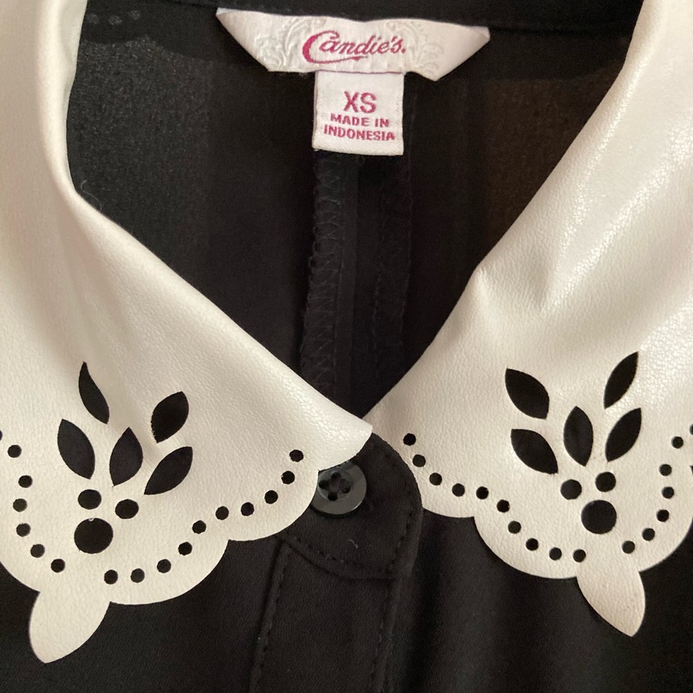 Whimsigoth Black Top with White Cutout Vegan leather Collar XS - Picture 3 of 4